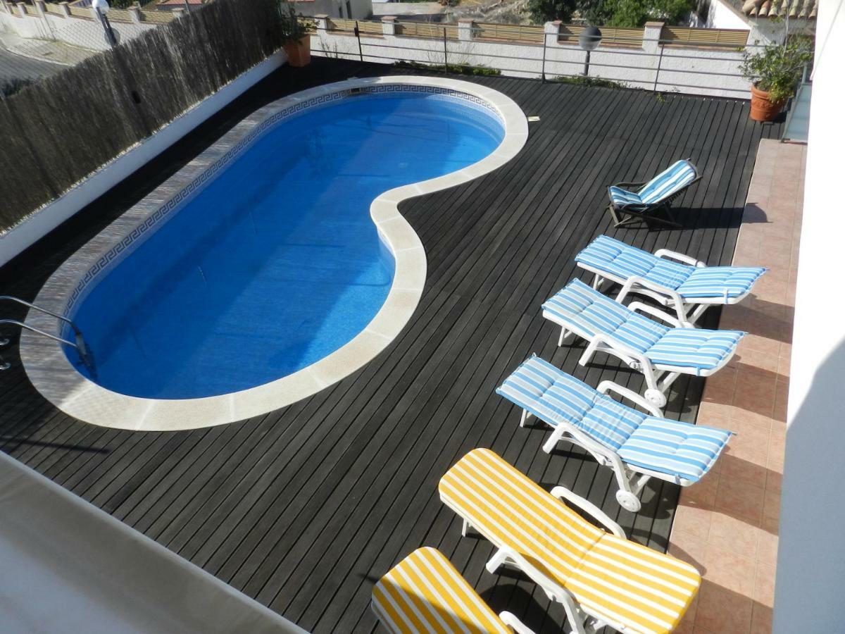 Villa Med Ситжес Екстериор снимка