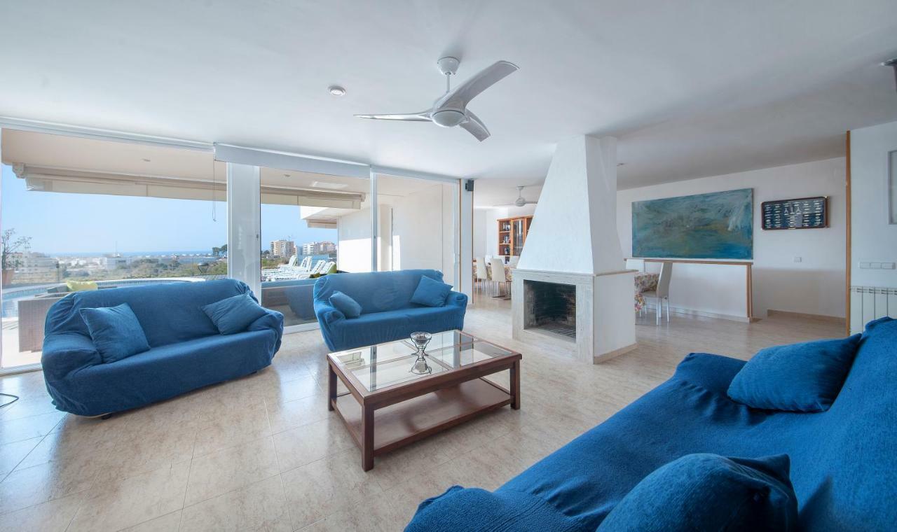 Villa Med Ситжес Екстериор снимка