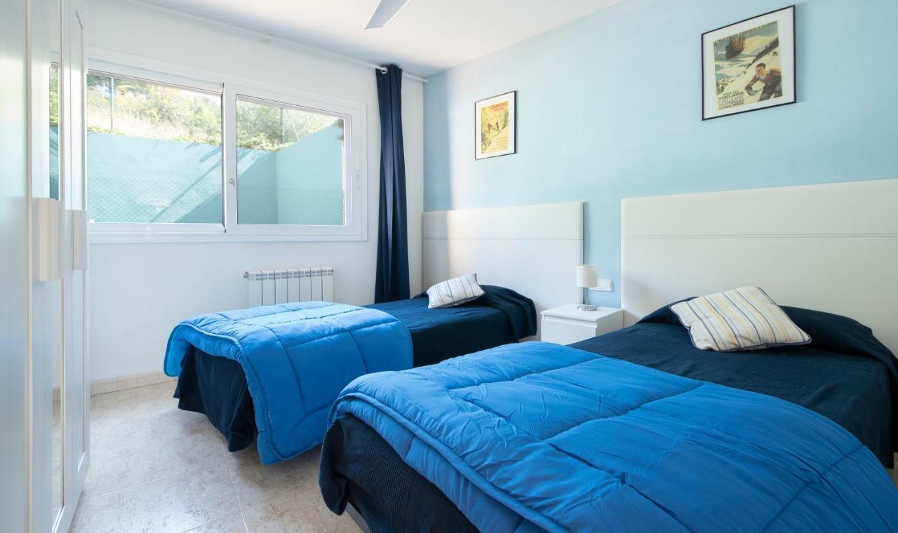 Villa Med Ситжес Екстериор снимка