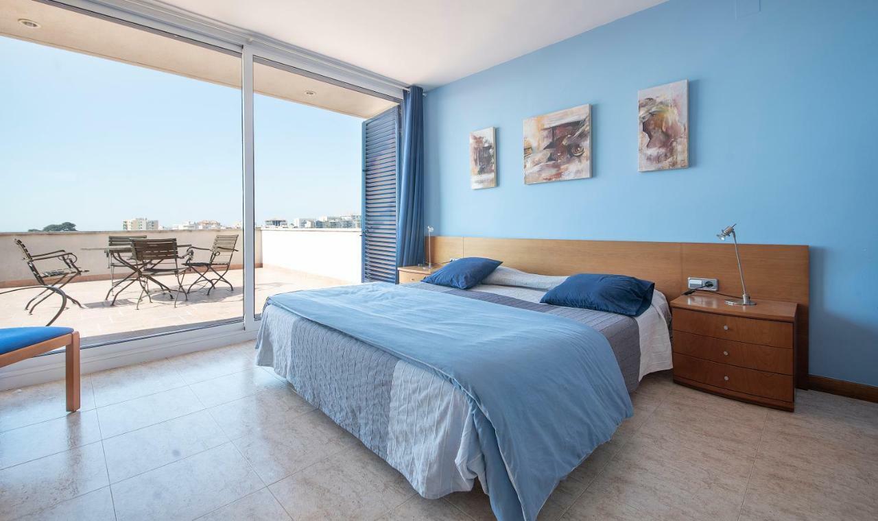 Villa Med Ситжес Екстериор снимка