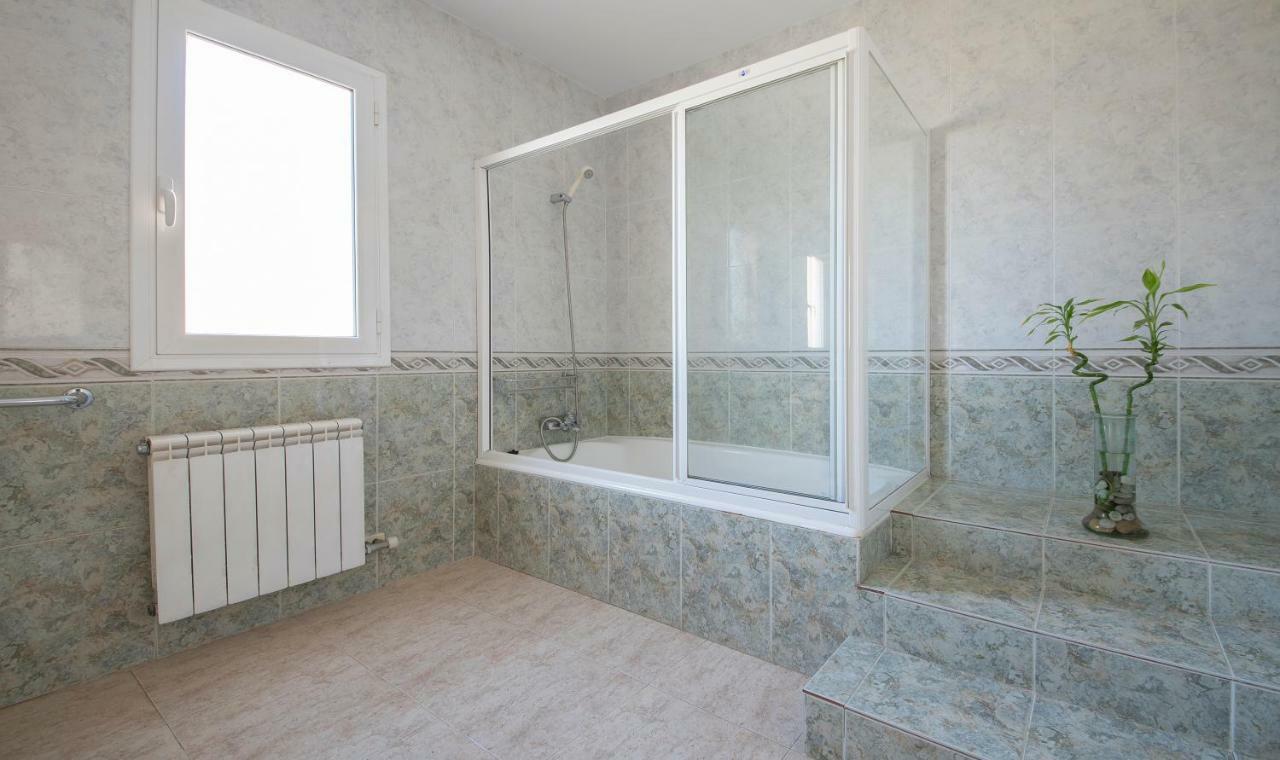Villa Med Ситжес Екстериор снимка
